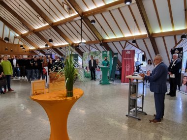 Ausbildungsmesse im Kurvenkreis