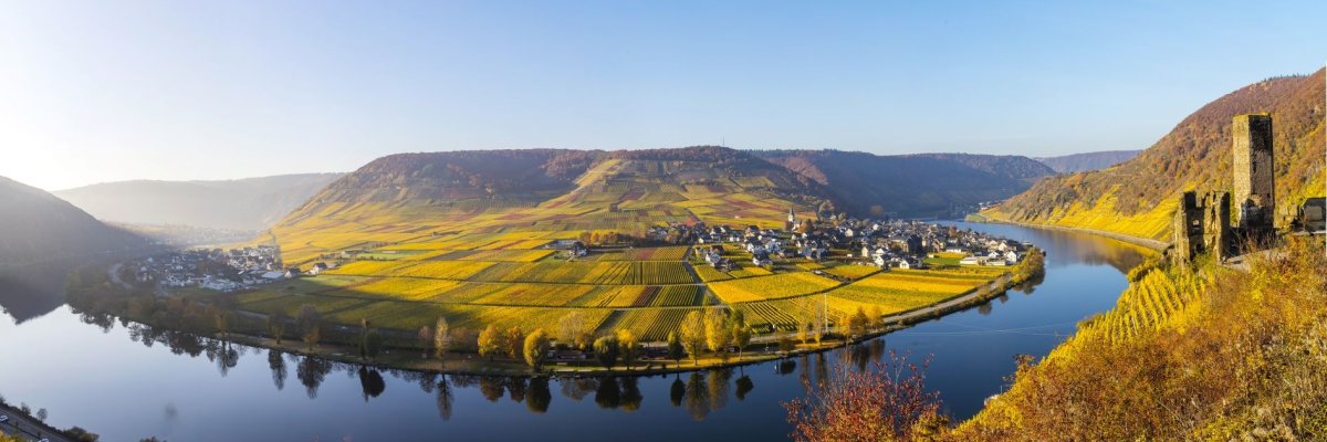 Moselschleife bei Beilstein Moselschleife bei Beilstein