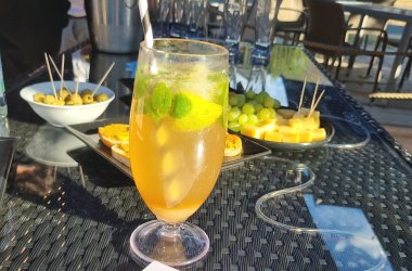 Gründungs-Pier - Snacks und Cocktails