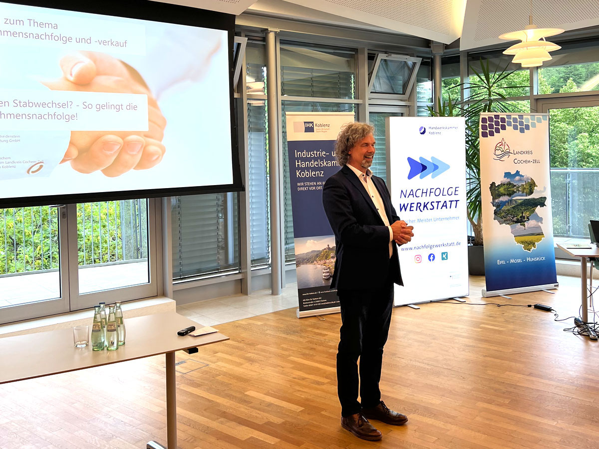 Info-Veranstaltung zur Nachfolge - Vortrag Herr Breidenstein