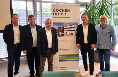 Dirk Barbye, Wolfang Lambertz, Landrat Manfred Schnur und die Brüder Retterath bei der Pressekonferenz zum Projekt Cochem House