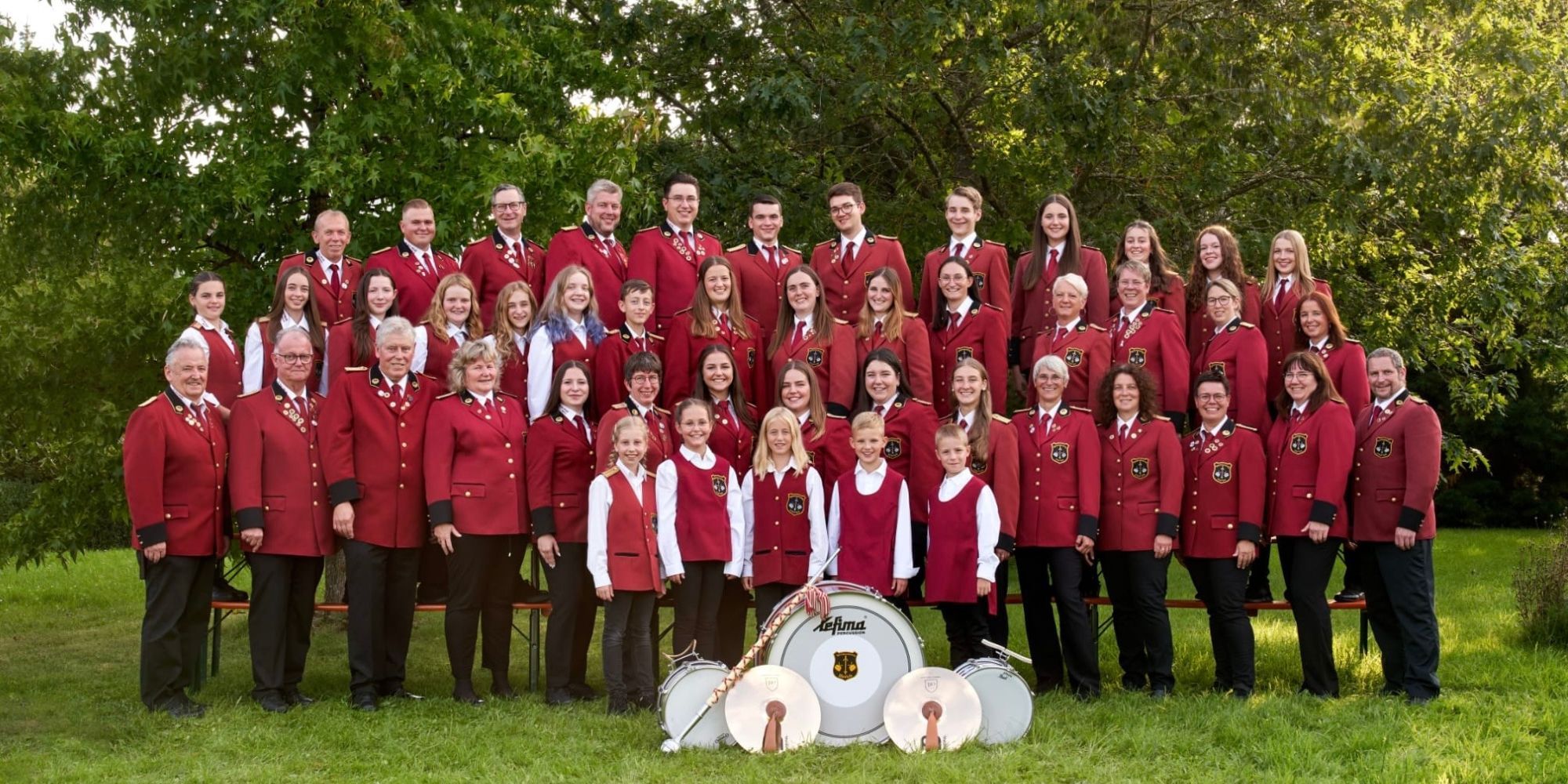 Gruppenbild des Spielmannszuges Gruppenbild des Spielmannszuges Rot-Weiß Illerich