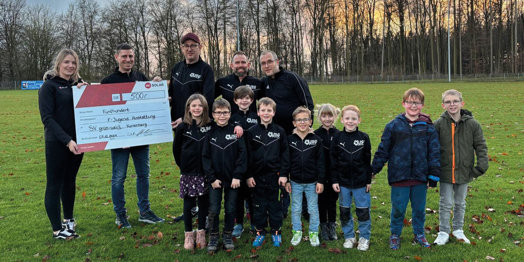 Spende der Wi SOLAR Mitarbeiter an den SV Grün-Weiss Kürrenberg