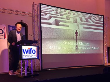 Knut Schneider von der IHK Koblenz eröffnete den Jahresempfang Wirtschaft & Tourismus in CochemZell