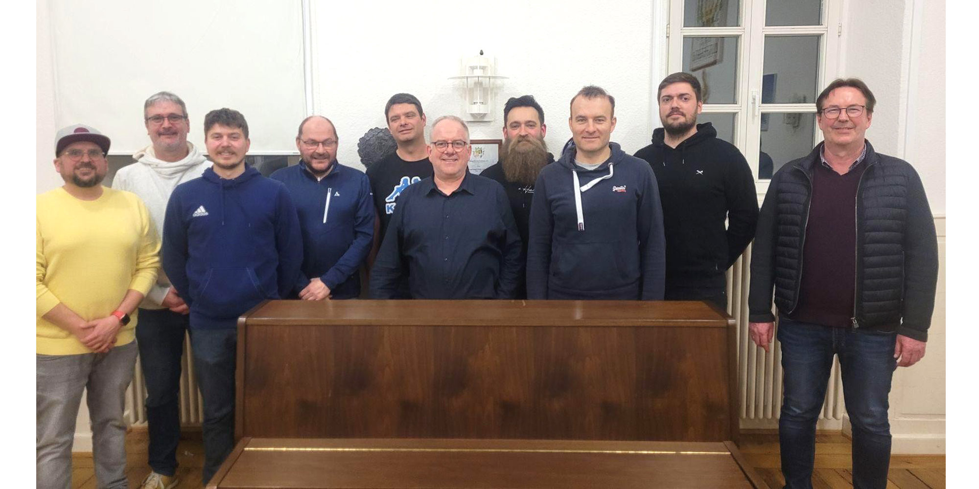 Der Vorstand des Männergesangvereins Gruppenfoto der Vorstandsmitglieder beim Männergesangverein Lutzerath