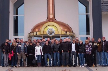 Gruppenbild bei der Vereinstour zur Warsteiner Brauerei.