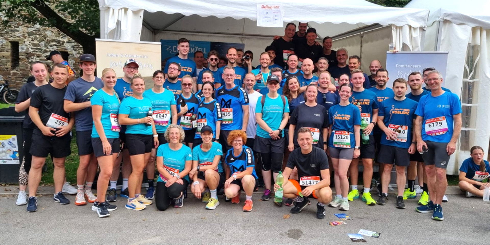 Firmenlauf Koblenz - Teamfoto Titelbild - Gruppenfoto Team Kurvenkreis beim Firmenlauf
