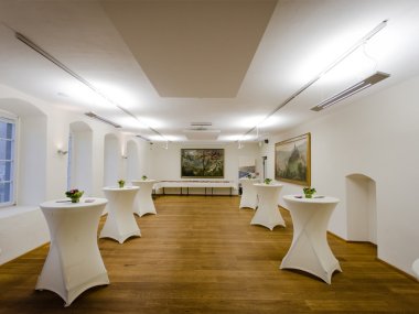 Das Refektorium im Kapuzinerkloster Leerer Veranstaltungsraum im Kapuzinerkloster von Cochem vor dem Beginn des Jahresempfangs Wirtschaft und Tourismus 2026