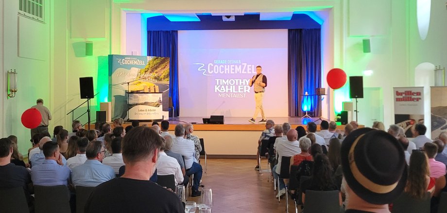 Titelbild zum Sommerfest der Wirtschaft 2026 mit Timothy Kahler