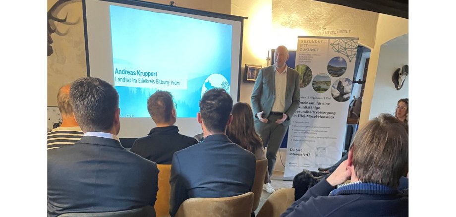 HeimspielPlus in Bitburg Landrat Andreas Kruppert beim HeimspielPlus in Bitburg