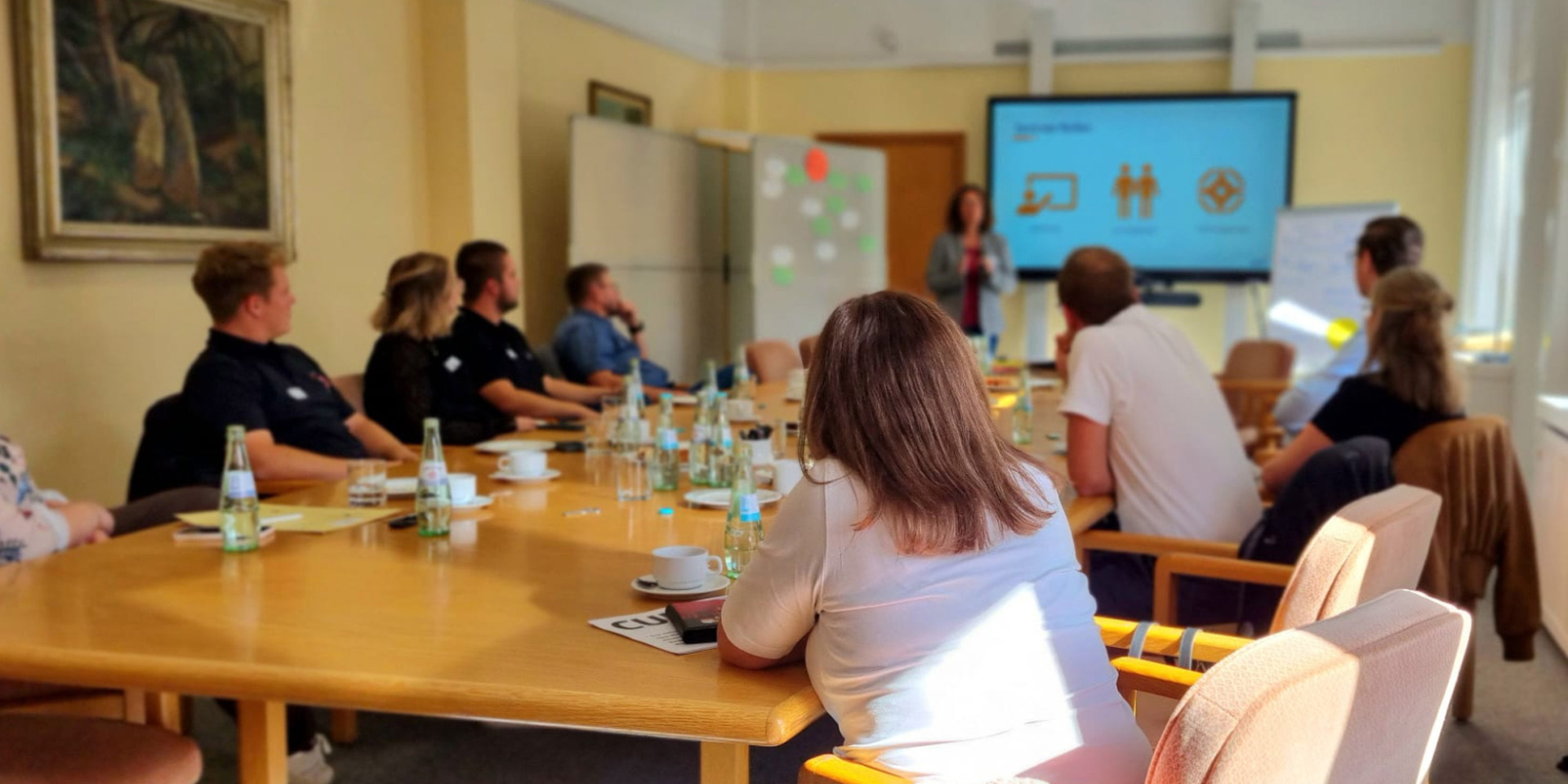 Blick auf die Teilnehmerrunde beim Sponsorenworkshop zur Generation Z in Cochem