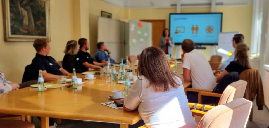 Titelbild Sponsorenworkshop Blick auf die Teilnehmerrunde beim Sponsorenworkshop zur Generation Z in Cochem