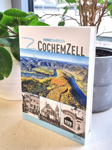 Das aktuelle Heimatjahrbuch des Landkreises Cochem-Zell für das Jahr 2024
