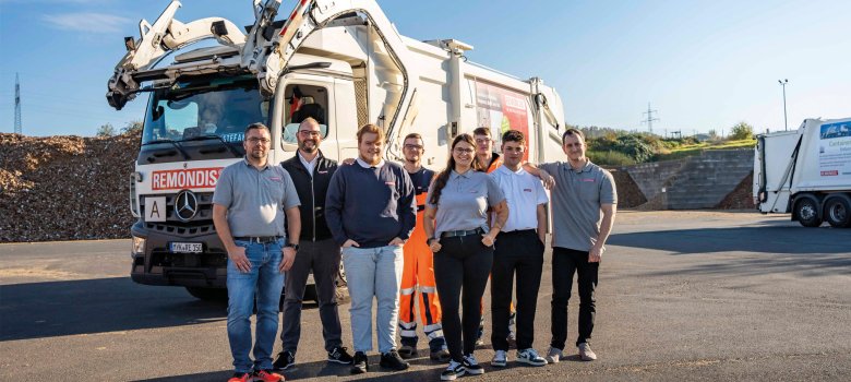 Gruppenfoto der Belegschaft von REMONDIS Mittelrhein