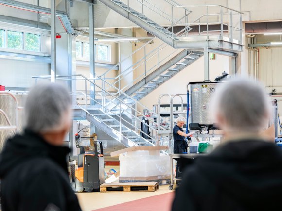 In der Produktionshalle In der Produktionshalle der Firma Wajos