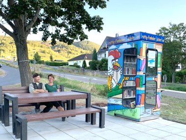 Bücherbox im Moselort Bruttig-Fankel im Kurvenkreis CochemZell