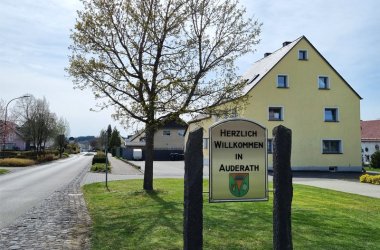 Die Ortseinfahr in der Gemeinde Auderath im Kurvenkreis CochemZell