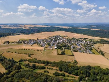 Luftaufnahme der Ortsgemeinde Liesenich in CochemZell
