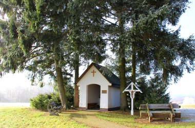 Kapelle in der Hunsrückgemeinde Tellig im Kurvenkreis